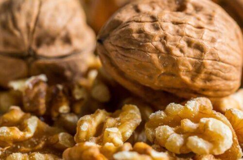 Discover how to make walnut milk for brain, gut, and hormone support—with omega 3s and a flavor that plays well in any blend. use discount code plantpower to save on nama & hurom nut milk makers a